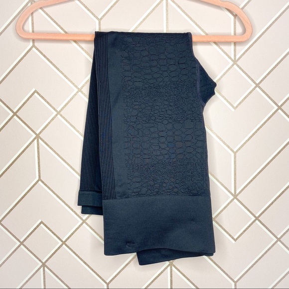 Fabletics Dark Gray Leggings Medium - Picture 1 of 3